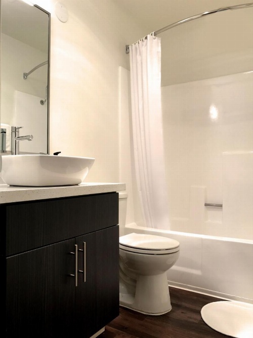 Brilliant Apartment Walk Distance to UCLA O9 image 14